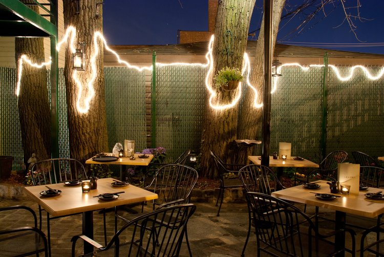 outdoor patio at Seadog restaurant