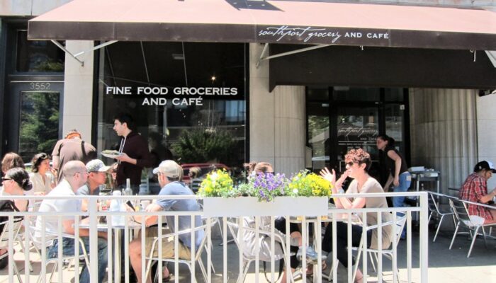 sidewalk dining at Southport Grocery and Cafe